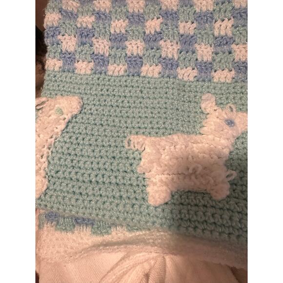 Baby nursery crochet handmade afghan blanket lambs white green blue 38" x 43" - Picture 8 of 9